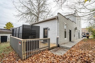 306 Main St in Munfordville, KY - Building Photo