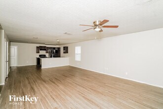 1936 Heather Glen Dr in New Braunfels, TX - Building Photo - Building Photo