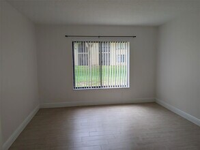 6550 Somerset Dr in Boca Raton, FL - Building Photo - Building Photo
