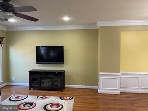 43581 White Cap Terrace in Chantilly, VA - Building Photo - Building Photo