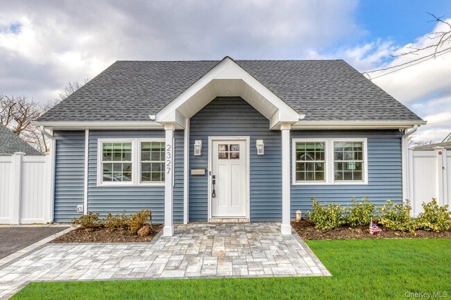 property at 2327 Volante Pl