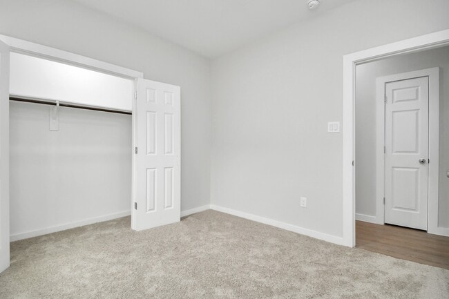 9806 Nedwald St