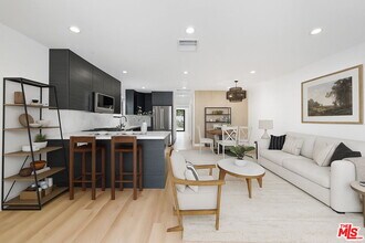 12257 Collins St in Los Angeles, CA - Building Photo - Building Photo