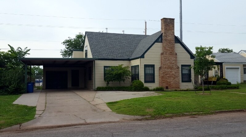 2030 W Admiral Ave in Stillwater, OK - Building Photo