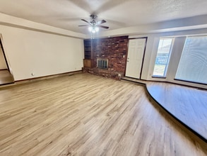 1608 Oakcliff Rd in Norman, OK - Building Photo - Building Photo