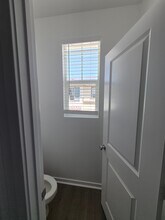 34543 Ciruela Ave in Winchester, CA - Foto de edificio - Building Photo