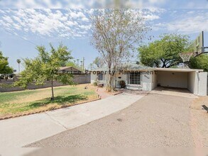 9430 N 11th Pl in Phoenix, AZ - Building Photo - Building Photo