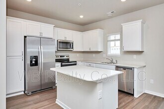 9598 Capstone Ct in West Des Moines, IA - Building Photo - Building Photo