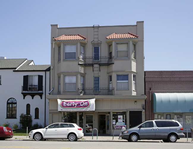 3618-3624 Telegraph Ave in Oakland, CA - Building Photo - Building Photo