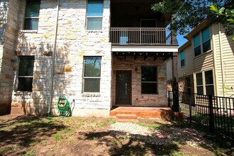 7313 Colina Vista Loop in Austin, TX - Building Photo - Building Photo