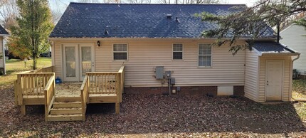 7120 Chaftain Pl in Greensboro, NC - Building Photo - Building Photo