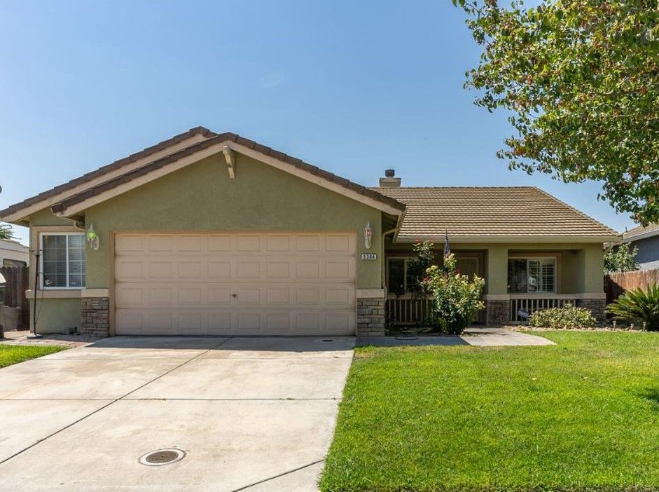 5304 Countrybrook Ln in Salida, CA - Building Photo