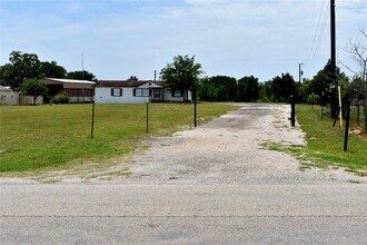 873 Shiloh Rd in Bastrop, TX - Building Photo - Building Photo