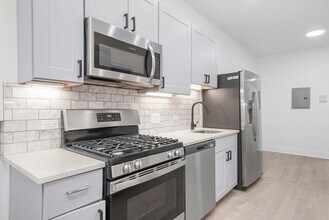 6343 N Wayne Ave in Chicago, IL - Building Photo - Building Photo
