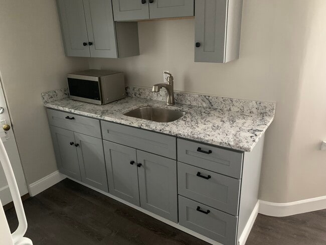 1500 Creedmoor Ave, Unit 1st Floor Creedmoor