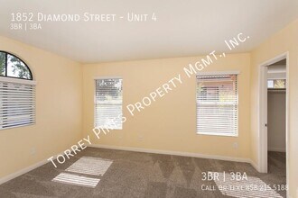 1852 Diamond St in San Diego, CA - Building Photo - Building Photo