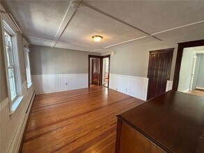 712 Hope St in Bristol, RI - Building Photo - Building Photo