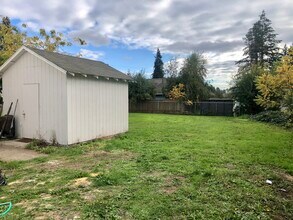 105 W 2nd St Lower in Yamhill, OR - Foto de edificio - Building Photo