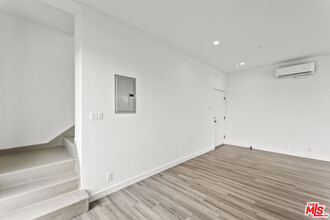 1254 9th St in Santa Monica, CA - Building Photo - Building Photo