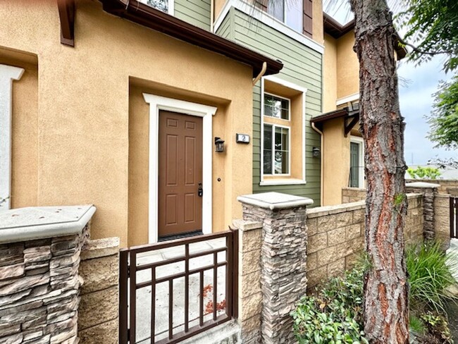 property at 14556 Newport Ave