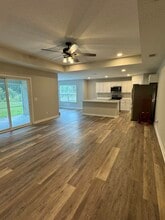 186 Hunters Point Way in Brunswick, GA - Building Photo - Building Photo