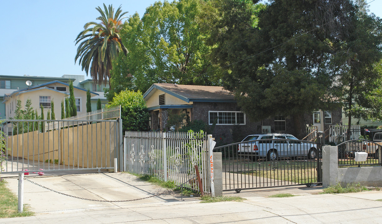 285 Parke St in Pasadena, CA - Building Photo