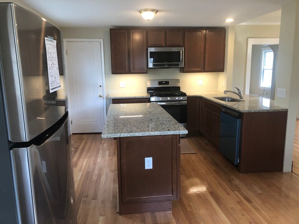 322 Buckingham Ave, Unit 746 Garden Walk Blvd in Syracuse, NY - Foto de edificio
