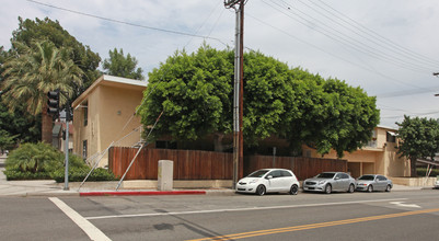 304 E Verdugo Ave in Burbank, CA - Building Photo - Building Photo