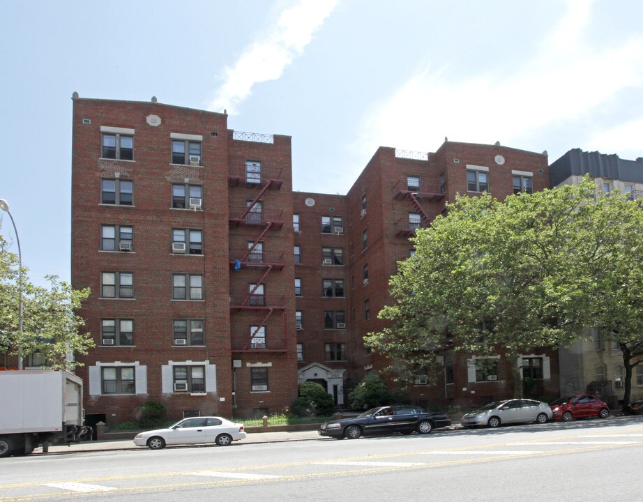 2753 Ocean Ave in Brooklyn, NY - Building Photo
