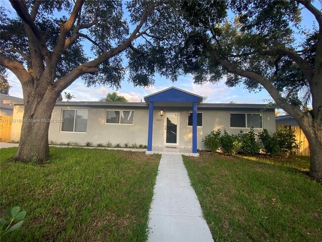 3060 NE 4th Ave in Wilton Manors, FL - Building Photo - Building Photo