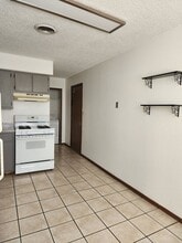 1614 E 21st St in Farmington, NM - Building Photo - Building Photo