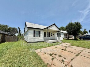2141 SW 45th St in Oklahoma City, OK - Building Photo - Building Photo