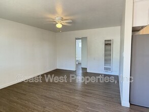 1616 1/2 Reed Ave in San Diego, CA - Building Photo - Building Photo