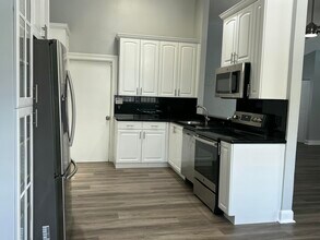 21023 Rustlewood Ave in Boca Raton, FL - Foto de edificio - Building Photo