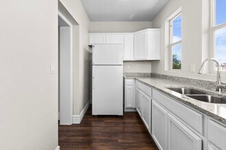 1906 Yandell Dr in El Paso, TX - Building Photo - Building Photo