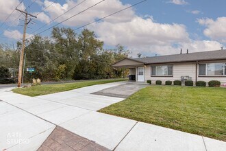 1061 W 10550 S in South Jordan, UT - Building Photo - Building Photo