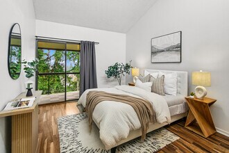 6858 139th Ave NE, Unit 726 in Redmond, WA - Foto de edificio - Building Photo