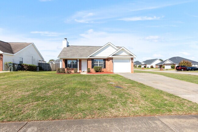 200 Stirling Bridge Dr in Warner Robins, GA - Building Photo - Building Photo