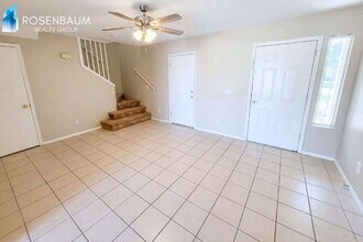 15547 S Moon Valley Rd, Unit 2 in Arizona City, AZ - Foto de edificio - Building Photo