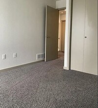 2720 Coho Way in Anchorage, AK - Building Photo - Building Photo