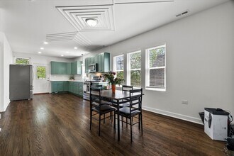 6239 S Seeley Ave in Chicago, IL - Building Photo - Building Photo