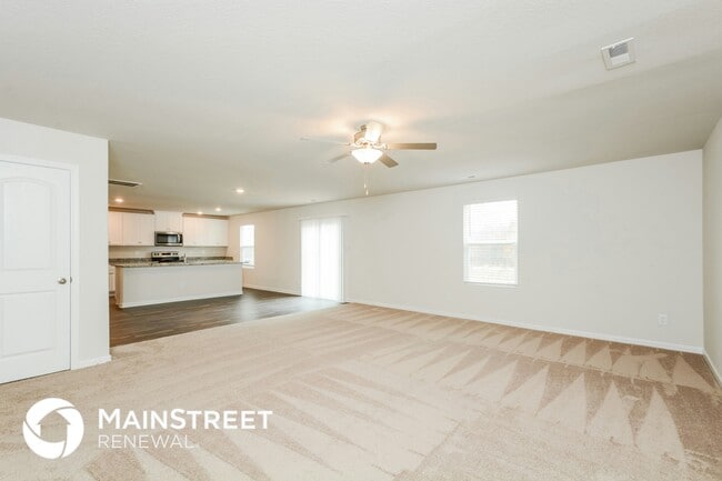 497 Turning Lk Dr in Zebulon, NC - Foto de edificio - Building Photo