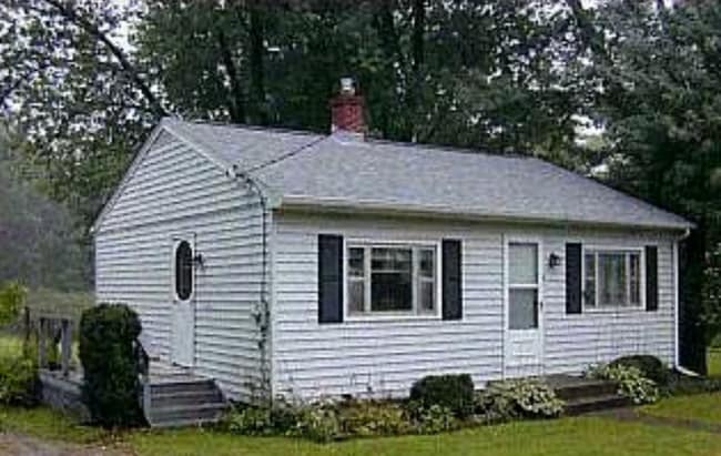 property at 2501 Edgewood Dr