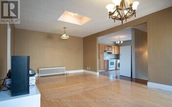 2396-2396 Dufferin St in Toronto, ON - Building Photo - Building Photo