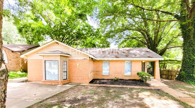 property at 3895 Houghton Cove