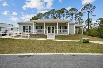 Jordan Bayou in Carrabelle, FL - Foto de edificio - Building Photo