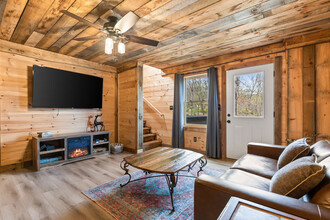 63 Whispering Hawk Ct in Morganton, GA - Building Photo - Building Photo