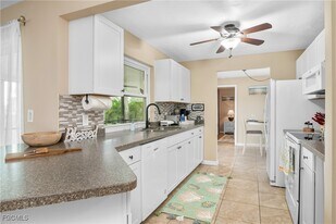 1519 SE 21st St in Cape Coral, FL - Building Photo