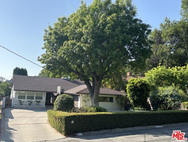 property at 22491 Domingo Rd