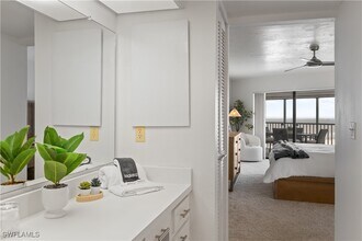 394 Estero Blvd in Fort Myers Beach, FL - Foto de edificio - Building Photo